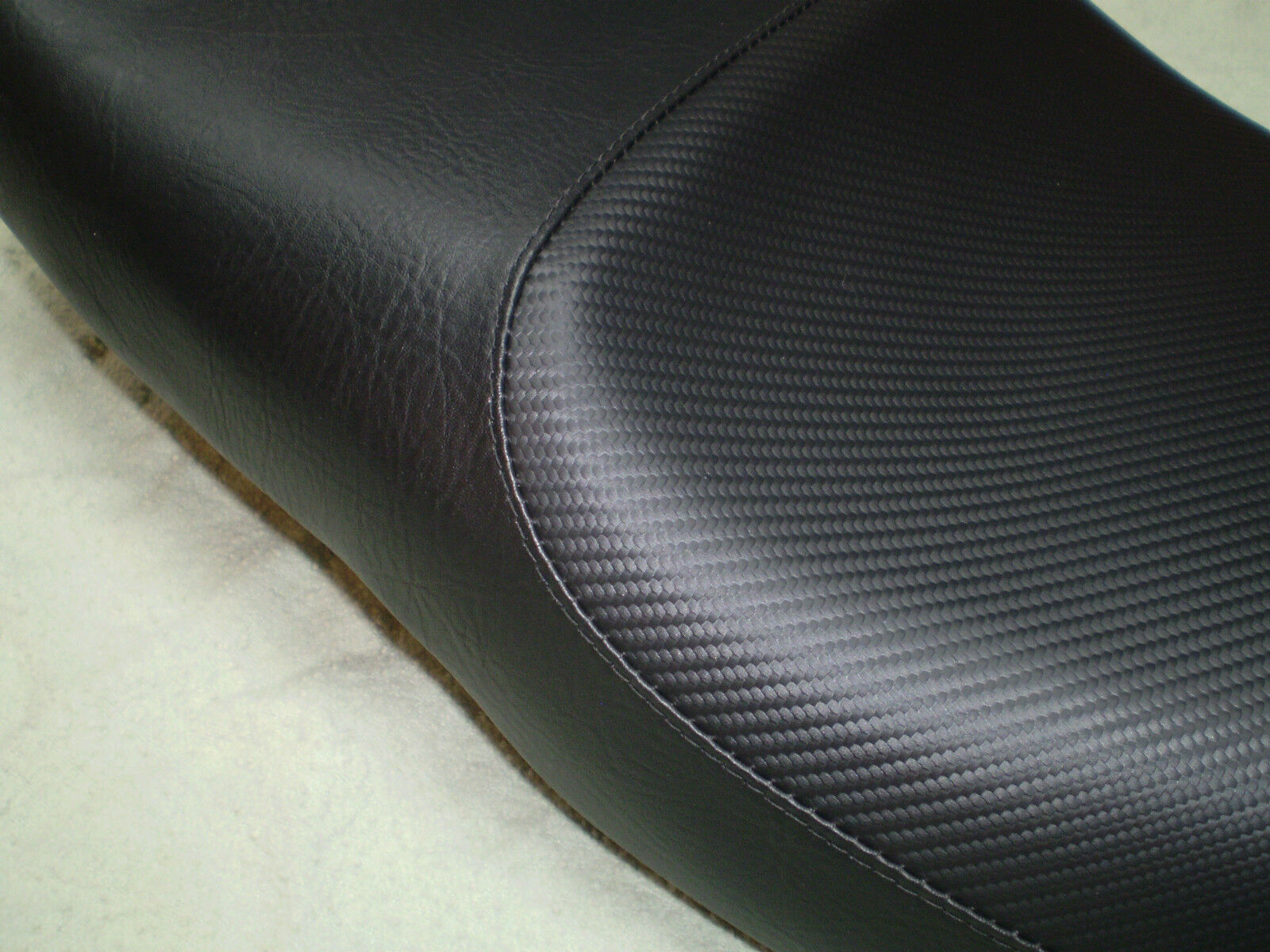 2000-05 Suzuki Bandit  "CARBON FIBER SEAT COVER"   fits GSF600  GSF1200  "L@@K"