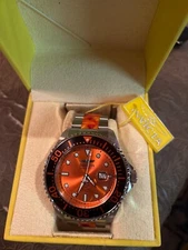 Pro Diver Men Model 24286 - Men's Watch Quartz. Not In Original Box.