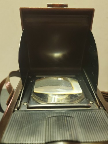 Vintage Spartus Camera Full Vue Bakelite Box Camera with Strap - Picture 11 of 14