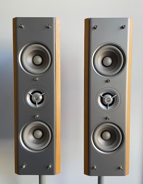 YAMAHA NS-M225 サラウンドスピーカーペア Yamaha NS-M225 Speaker's-PAIR- Stand Included | eBay
