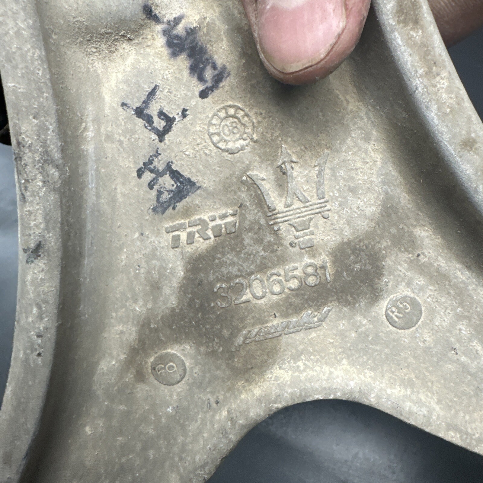 03-10 Maserati GranTurismo Quattroporte Front Left Lower Control Arm OEM 3206581