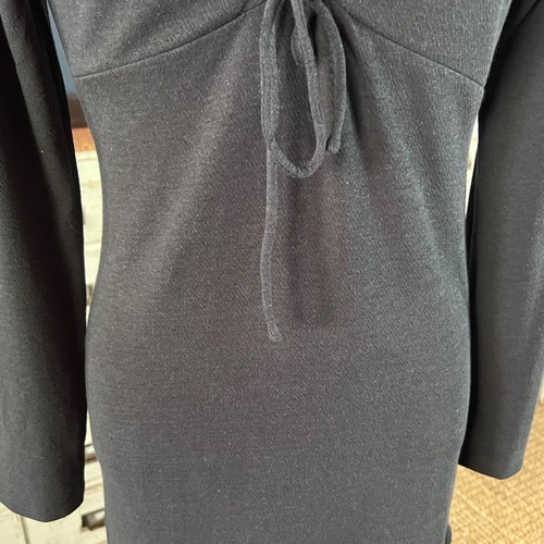 Abito lungo midi nuovo con etichette $148 Anthropologie cravatta davanti nero manica lunga Medium M - Foto 3 di 8