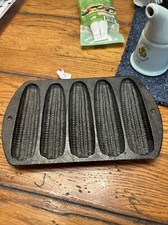 Vintage Lodge Cast Iron Corn Bread Corn Stick Pan Mold 527C2 Made in USA