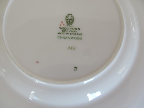 Wedgwood Charnwood Hueso Inglaterra-Floral/Mariposas-Platos de Pan de 6"-Juego de 4 - Imagen 12 de 13