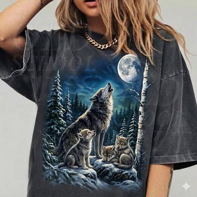 Vintage Wolf Pack Howling Comfort Tee Animal Wildlife Graphic