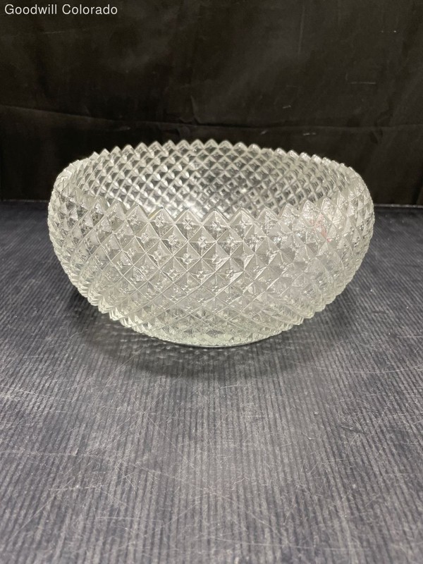 Clear Diamond Point Pattern Glass Bowl Round Pressed Glass Serving Dish
