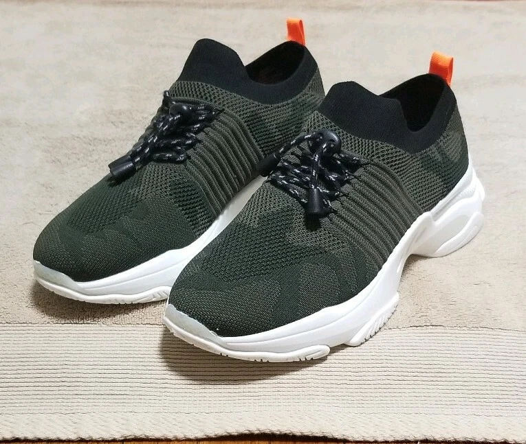 Steve madden stretch sneakers 2025