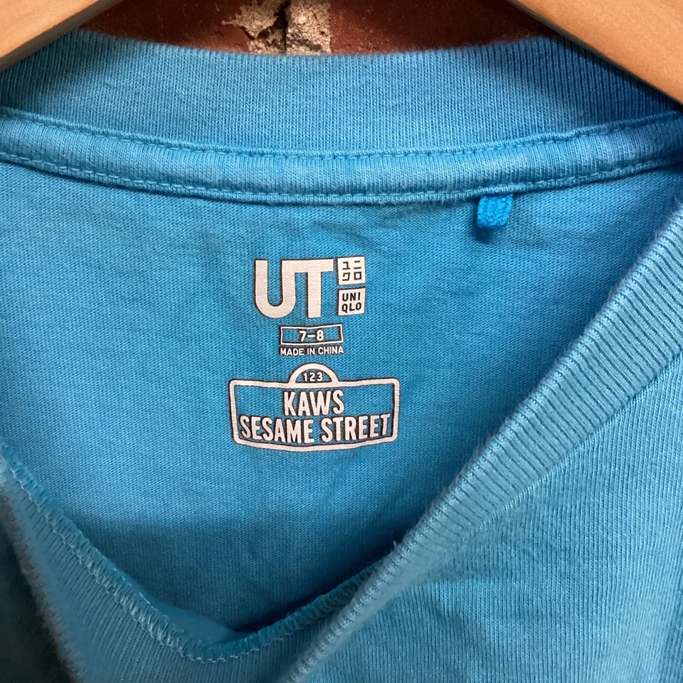 Uniqlo x Kaws Youth Cookie Monster Blue t-shirt Size 7-8 Short Sleeve - Image 3 of 3