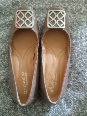 kerrie slingback flat naturalizer