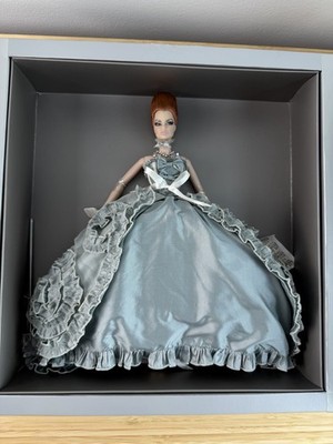 FASHION ROYALTY VANESSA PERRIN 2006 TRUE ROYALTY MAGMA HERITAGE