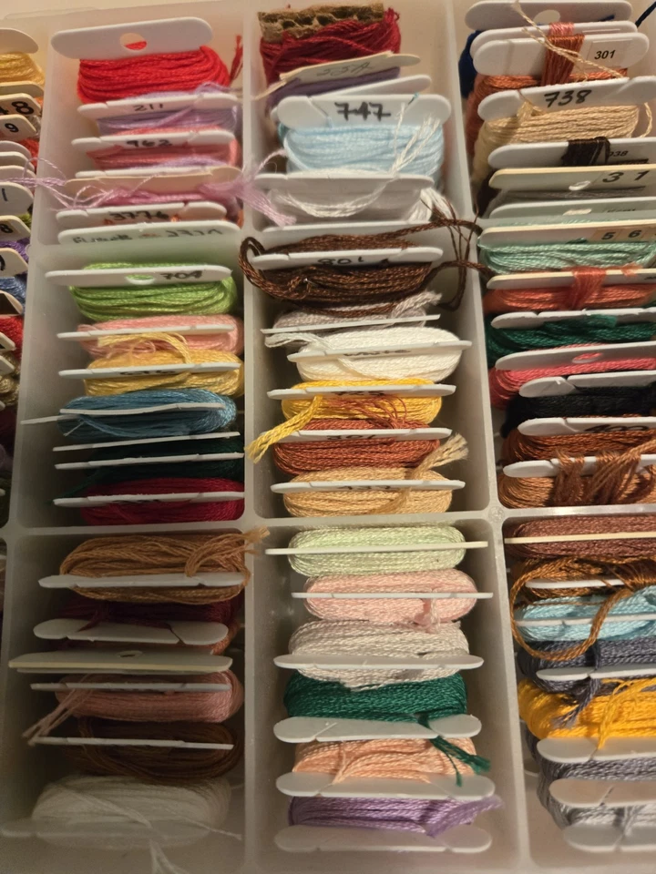 Embroidery Cross Stitch Thread Floss On Bobbins Lot Of 125  Darcie Container - Image 3 of 4