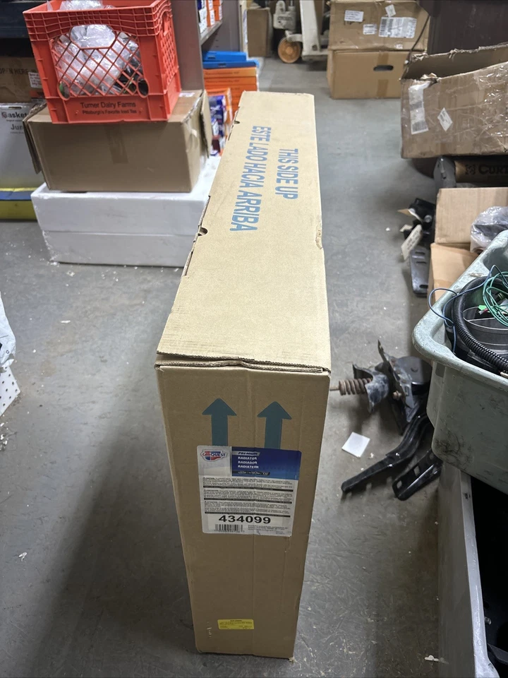 Radiador Carquest 434099 para 06-10 Hyundai Sonata/06-11 Azera y 06-10 Kia Optima Foto 2 de 4