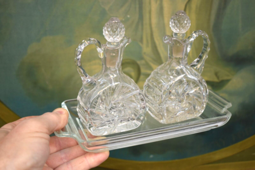 Nice Older Glass Crystal Church Cruet Set, 2 Cruets with Tray (CU227) chalice co - Picture 12 of 12