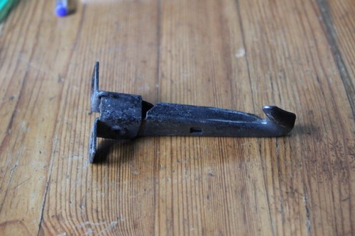 MERCEDES SICHERUNGSHAKEN MOTORHAUBE W100 W108 W109 W110 W112 W114 W115