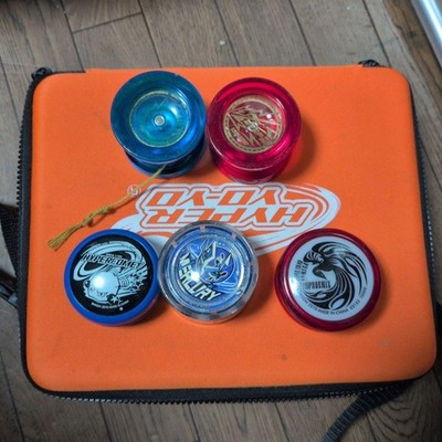 [Junk] Hyper Yo-Yo x3, plus 2 other yo-yos, with case.