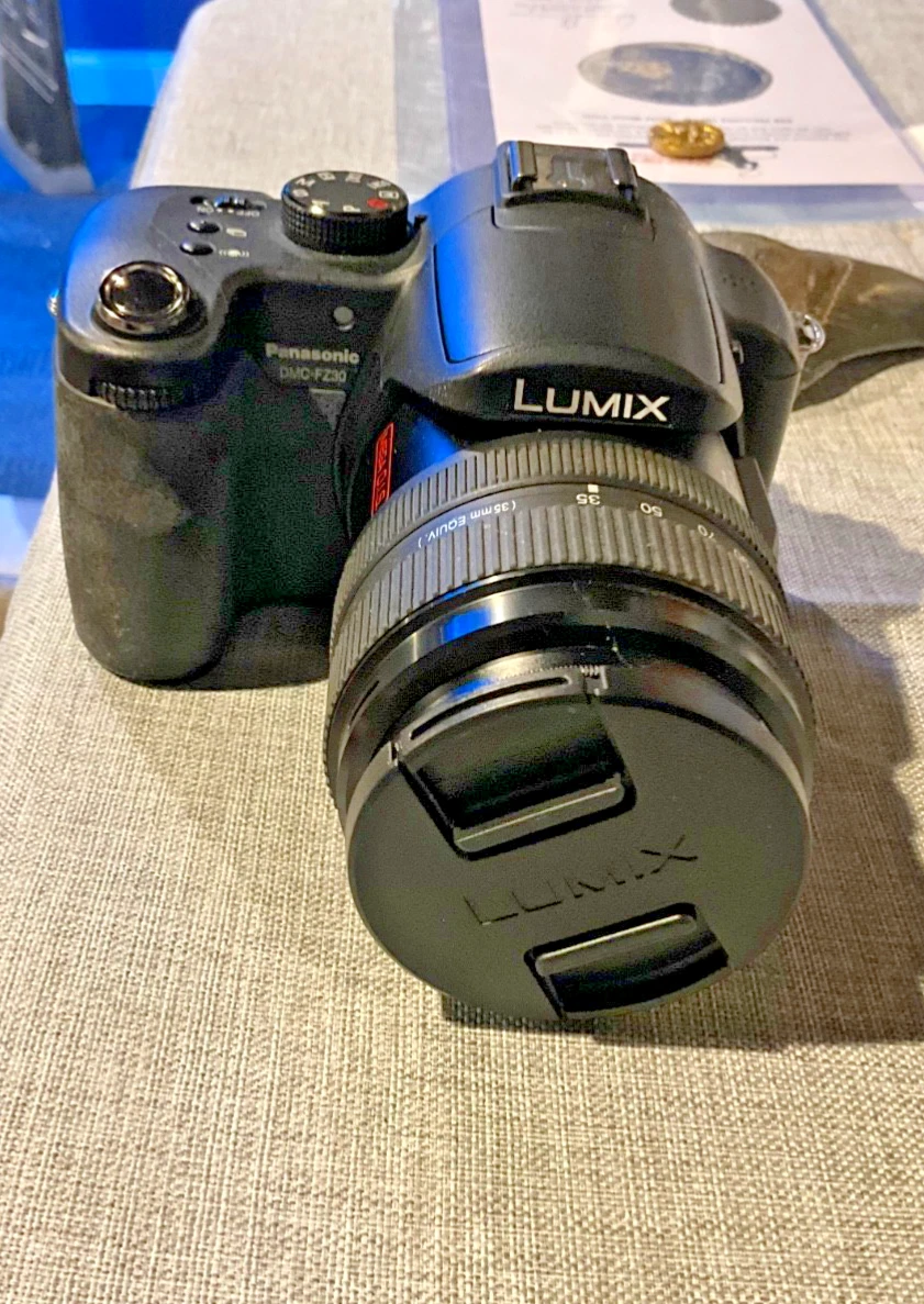 【A2395】 Panasonic LUMIX DMC-FZ30 パナソニック Panasonic LUMIX DMC-FZ30 8.0MP Digital Camera - Black for sale
