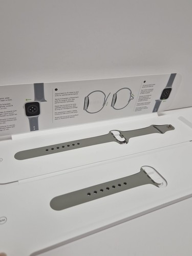 Official Apple Watch Sport Band 41mm Light Gray 3J997ZM/A S/M & M/L – Open Box