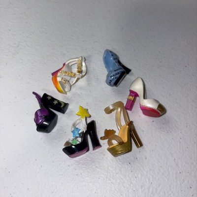 #ad RAINBOW HIGH 11quot; Doll Replacement Single Shoes Only Lot Of 6 No Pair 007 $11.88
