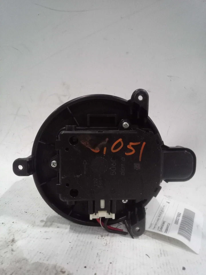 Motor soplador de climatización usado se adapta a: Cadillac Cts 2016 grado A Foto 2 de 4