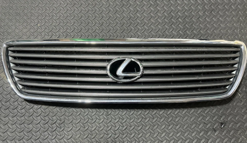 Parrilla superior delantera Lexus LS430 2001 2002 2003 01-03 Foto 2 de 4