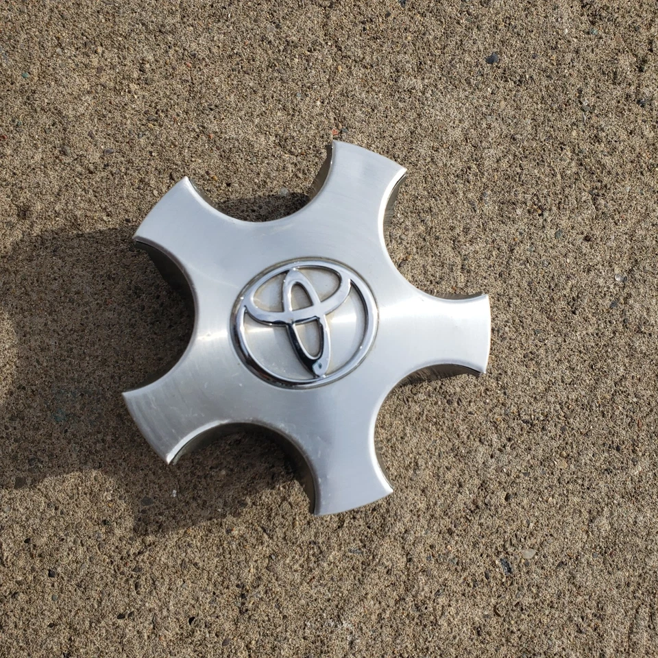1 центральный колпак колеса от оригинального производителя Toyota Camry Avalon 42603-AA020 97 98 1999 2000 2001 15 дюймов - Изображение 2 из 4