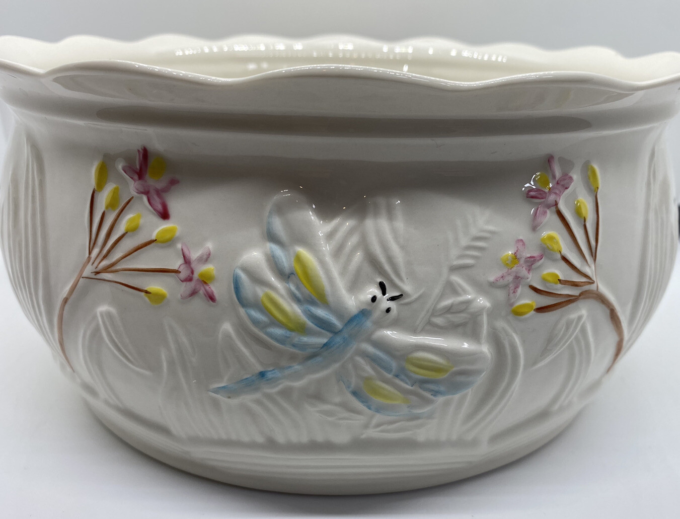 BELLEEK DRAGONFLY 9 3/4” ROUND BOWL IRELAND Excellent