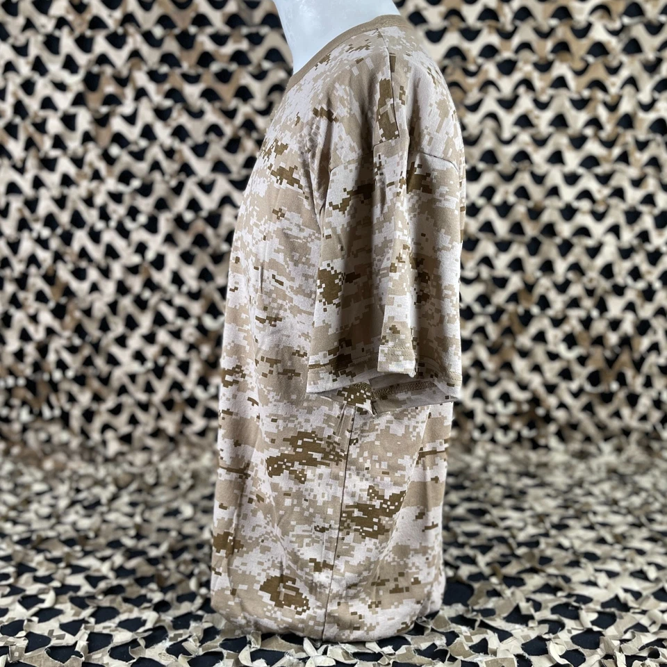 NOVA Camiseta Rothco Manga Curta - Desert Digital - Pequena - Imagem 2 de 4