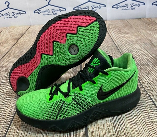 kyrie flytrap size 8