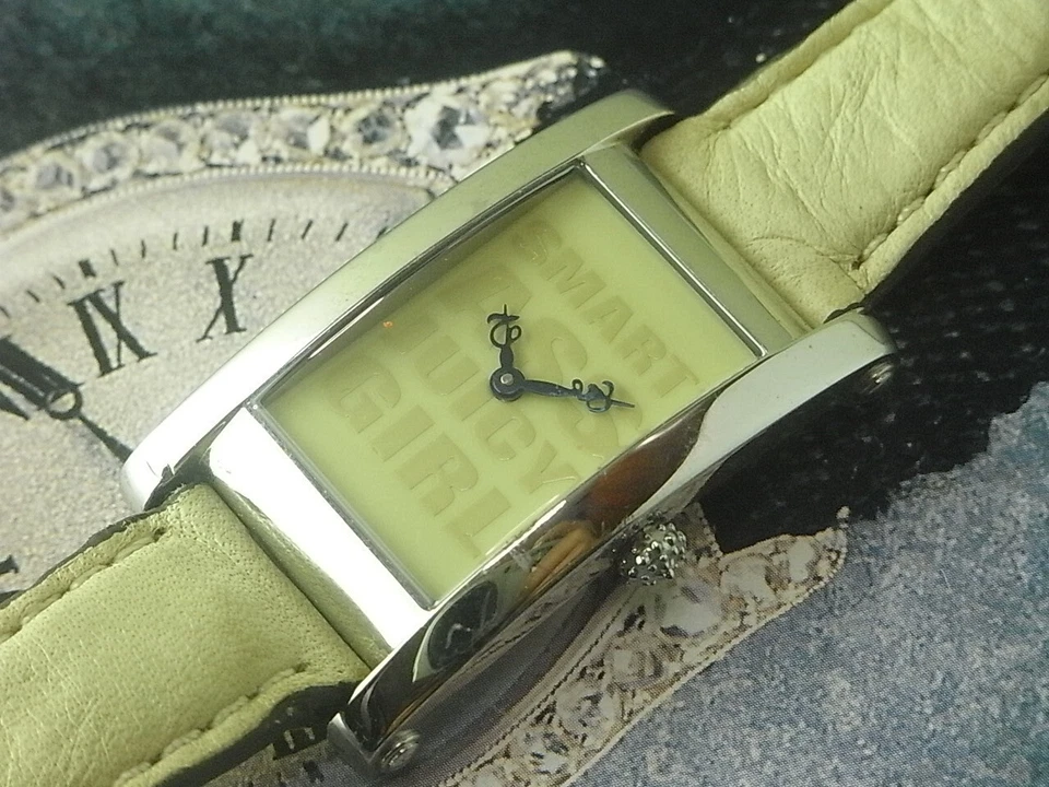 RELOJ DEMO NUEVO 22MM JUICY COUTURE SALESMAN MUESTRA (sin movimiento) Foto 4 de 4