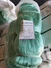 6 1/2  inch 33 mesh ( 18ft deep) 630ft Twist Green / Premium Commercial Fish Net