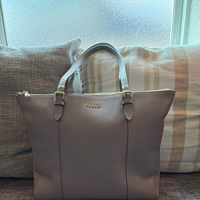 Furla Gray Pebbled Tote Zip Top Double Handles Gold Hardware Logo Inner Pockets