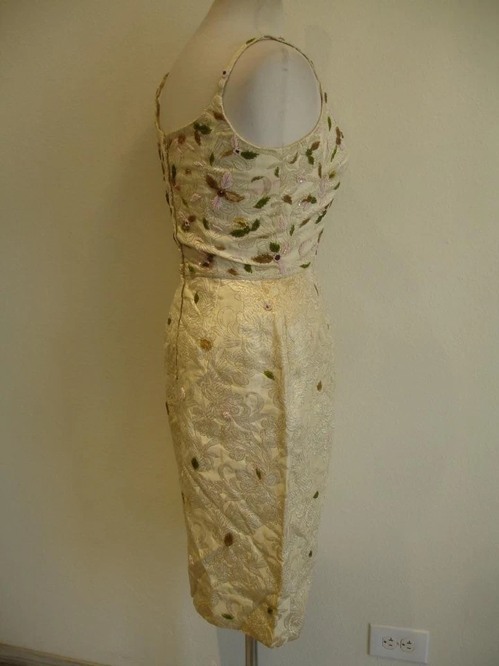 Vestido de fiesta bordado con correa de espagueti bordado de noche para mujer talla XS de colección años 50 Foto 3 de 4