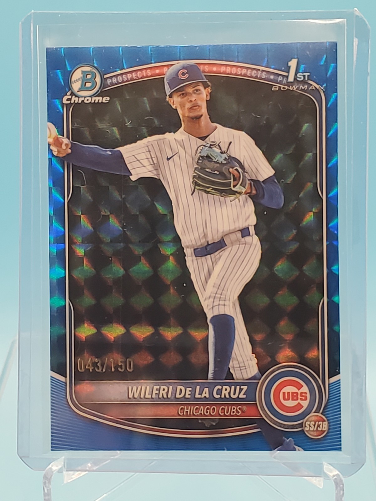 WILFRI DE LA CRUZ 2025 BOWMAN CHROME 1ST BLUE GEOMETRIC CUBS A /150