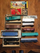 Lot of 10 Toy Trains HO Scale,Freight Box Car,Gondola,AHM,Athearn,Atlas House,T7