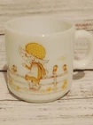 VTG Kirby Martin "Daisy" 1972  Milk Glass Mug Holly Hobbie MCM Design