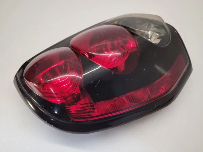 Luz trasera izquierda conductor Chevrolet Trailblazer 2002-2009 15131578 Foto 3 de 4