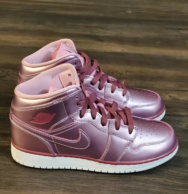 rose pink jordan 1