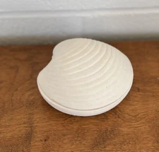 Vtg. Two's Company Lidded Matte White Ceramic Clam Shell Trinket / Jewelry Box