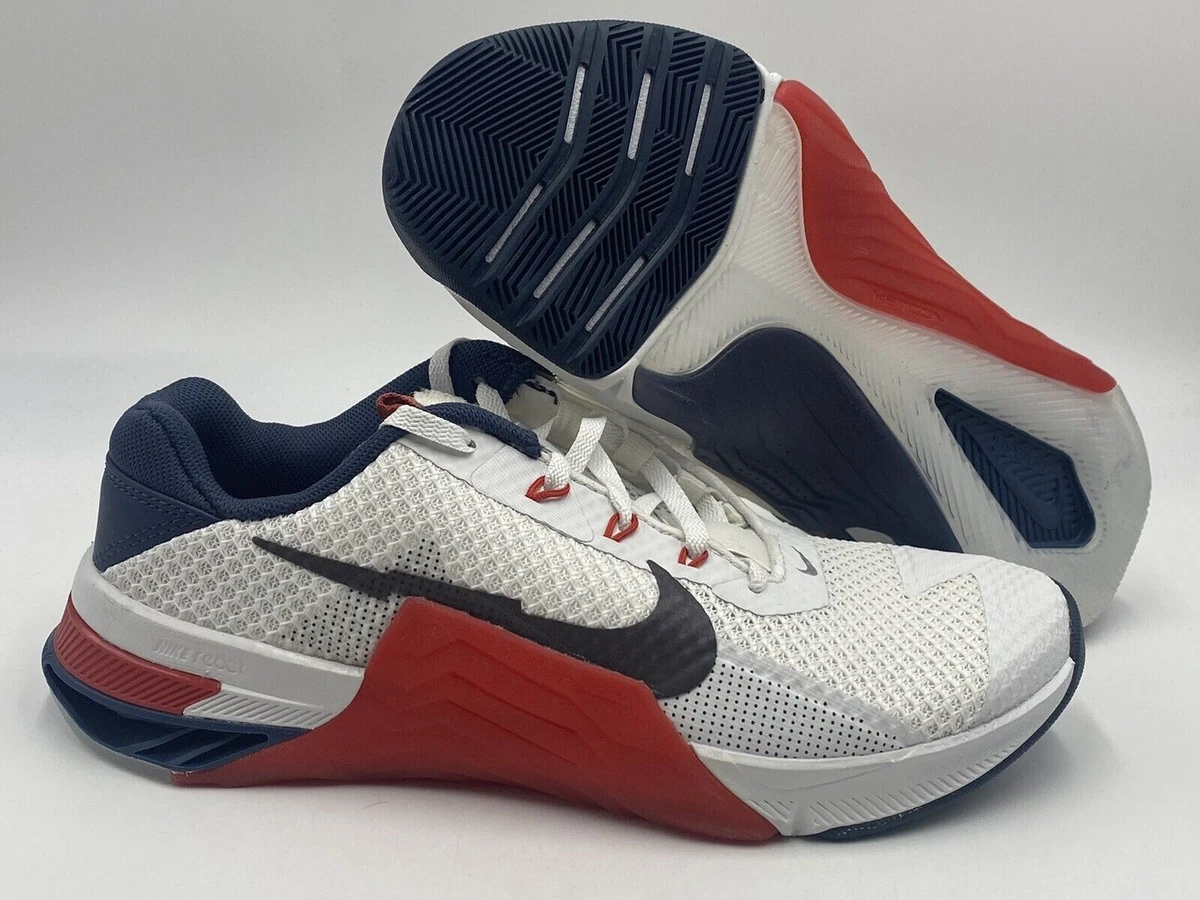 NEW Nike Metcon 7 Men s Size 9.5 Summit White MTLC Dark Grey