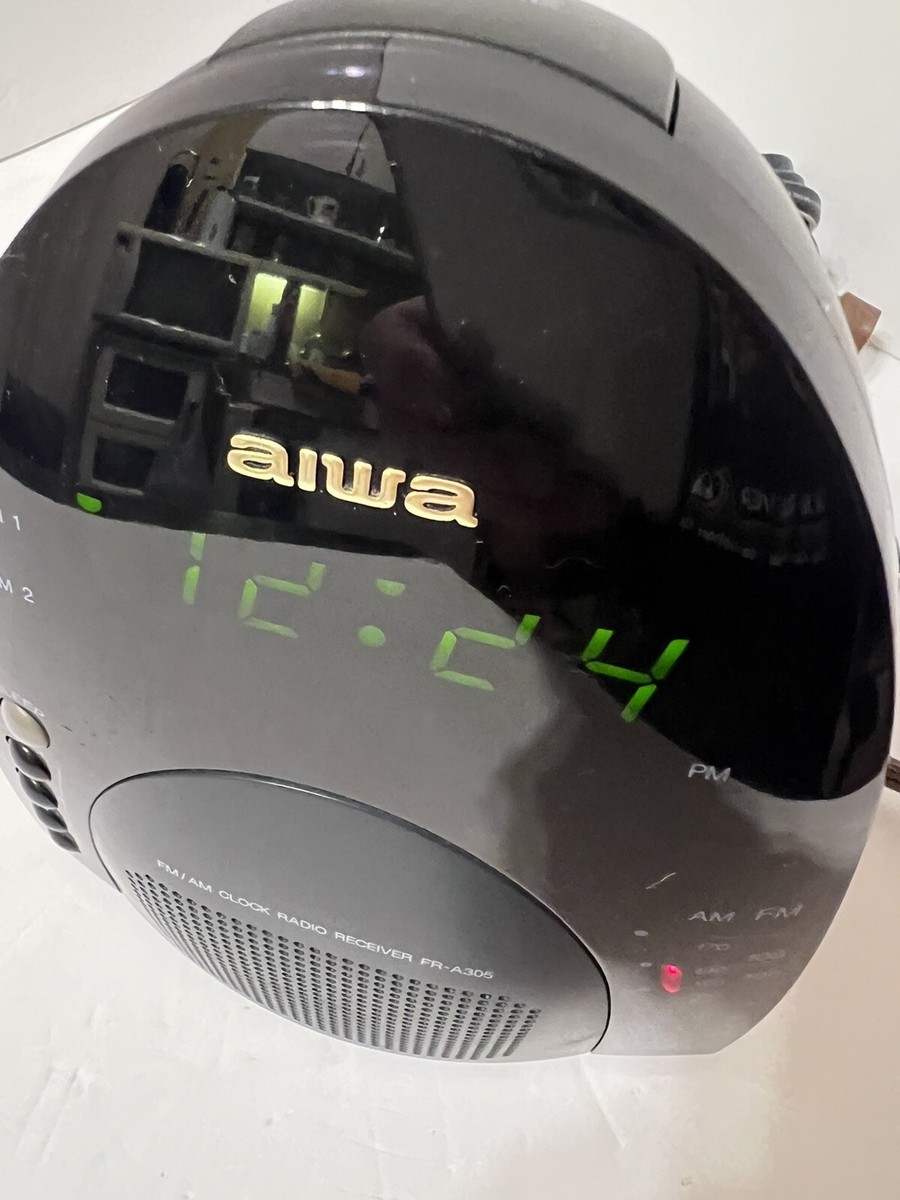 Aiwa Digital Clock AM/FM Radio Receiver FR-A305U, Dual Alarm, 60Hz