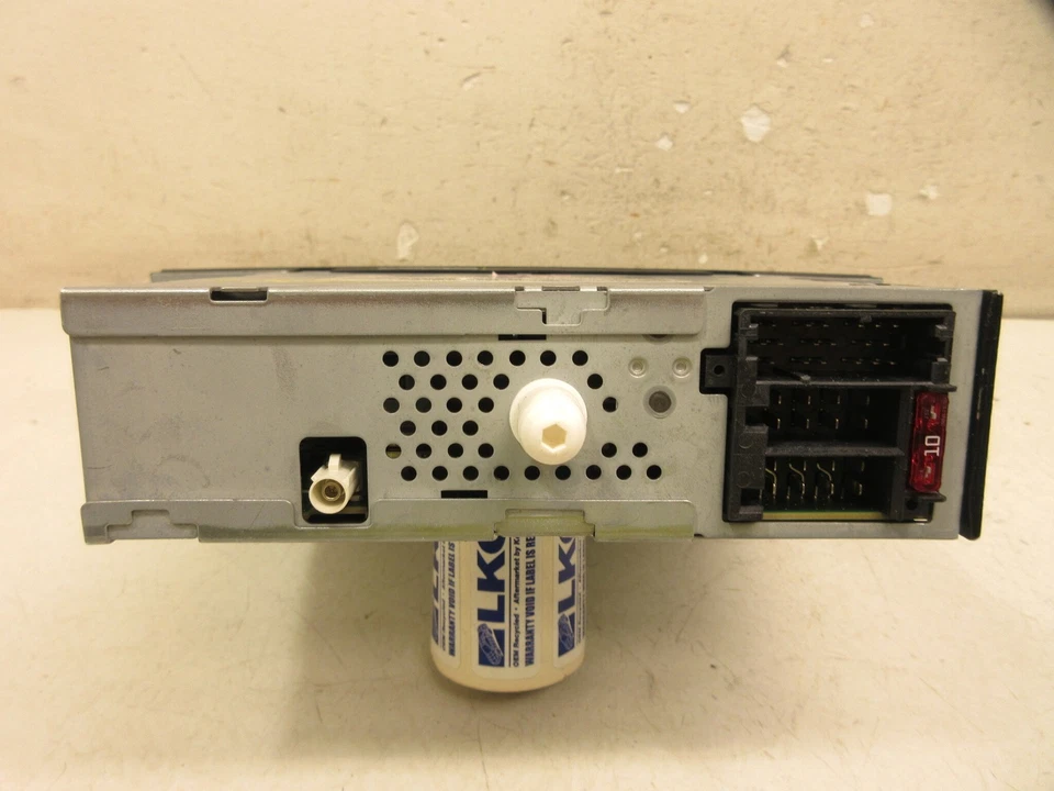 Receptor reproductor de radio de audio CD AM FM 12-17 Fiat 500 2 puertas OEM LKQ Foto 4 de 4