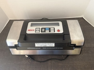 Nesco Deluxe Food VS-12 Vacuum Sealer 130 Watts & Bags Working
