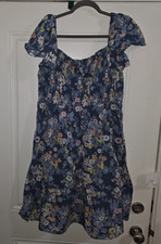 GAP Floral Smocked Dress XL • Blue Multicolor Short Sleeve Casual