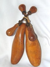 Antique Pair WOOD BOOT SHOE TREE STRETCHERS, Hinged, Screw, Knob End GREENWOOD'S