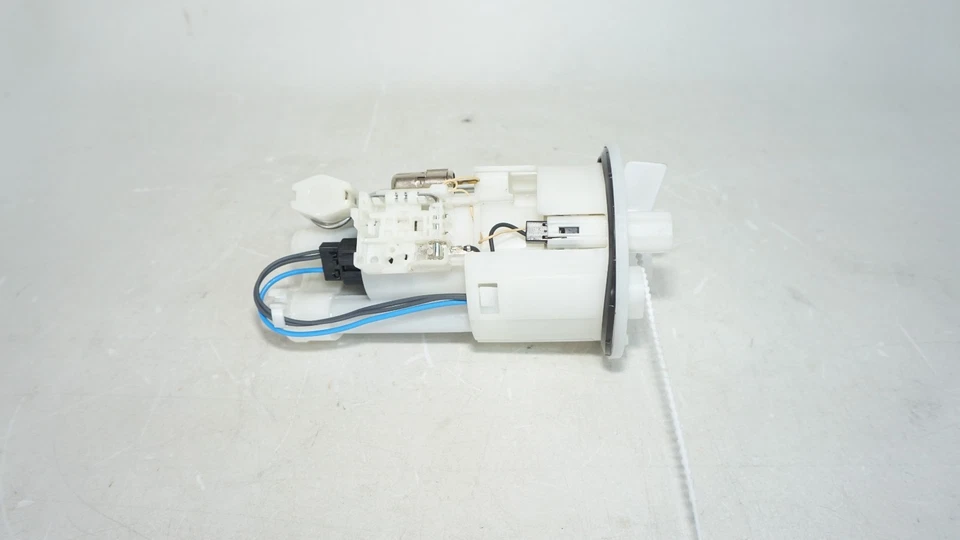 Yamaha YZF-R6 2016 08-16 YZF R6R bomba de combustible gasolina unidad de envío 308097 OEM Foto 4 de 4