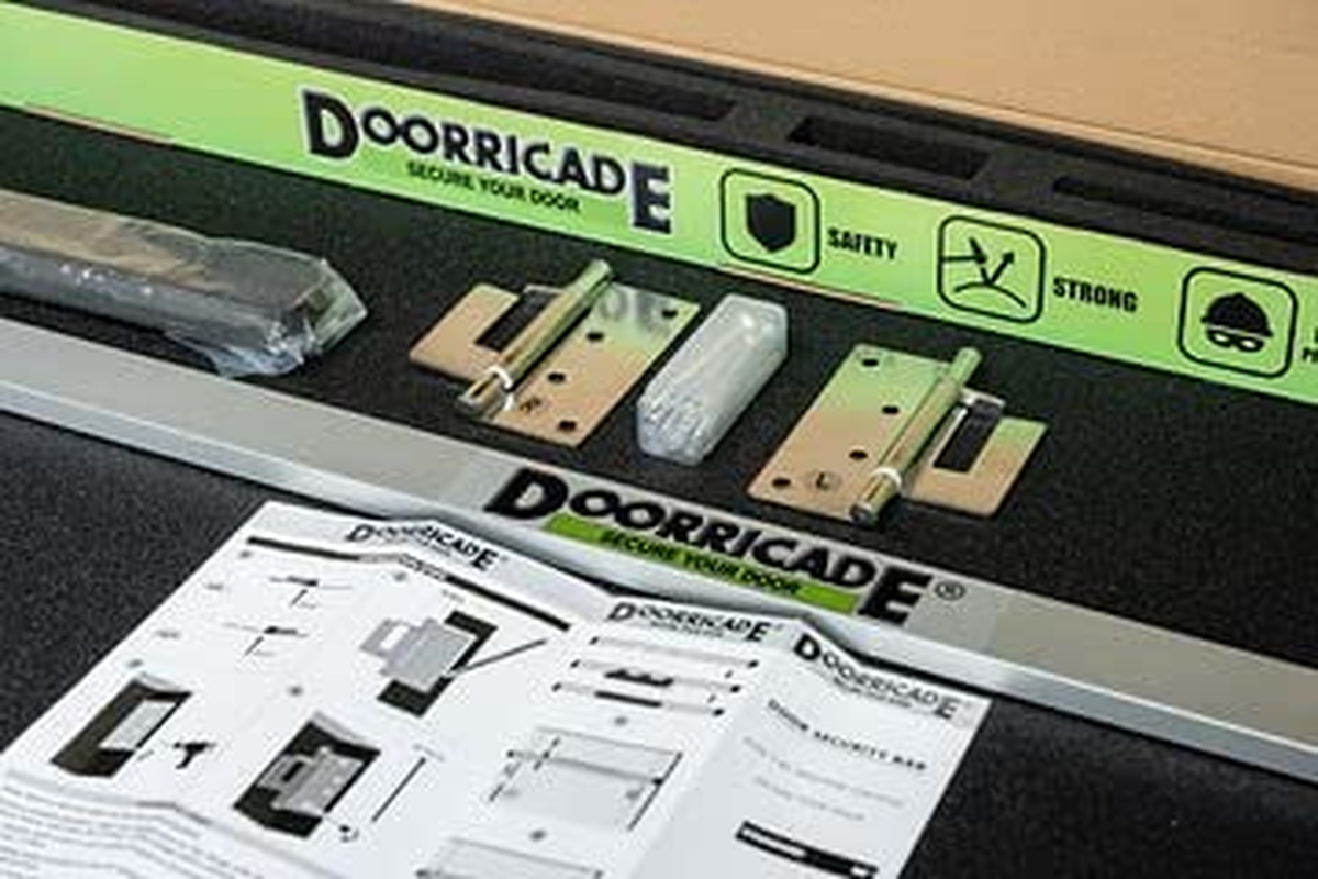 Doorricade Door Bar the Best Security Door Bar for Your Front Door Safe Room 610370785065 eBay