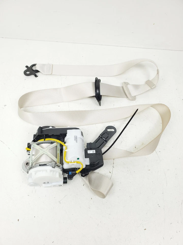 BMW ALPINA B7 750 G12 2016-2019 retractor de cinturón de seguridad delantero derecho OEM  Foto 2 de 4