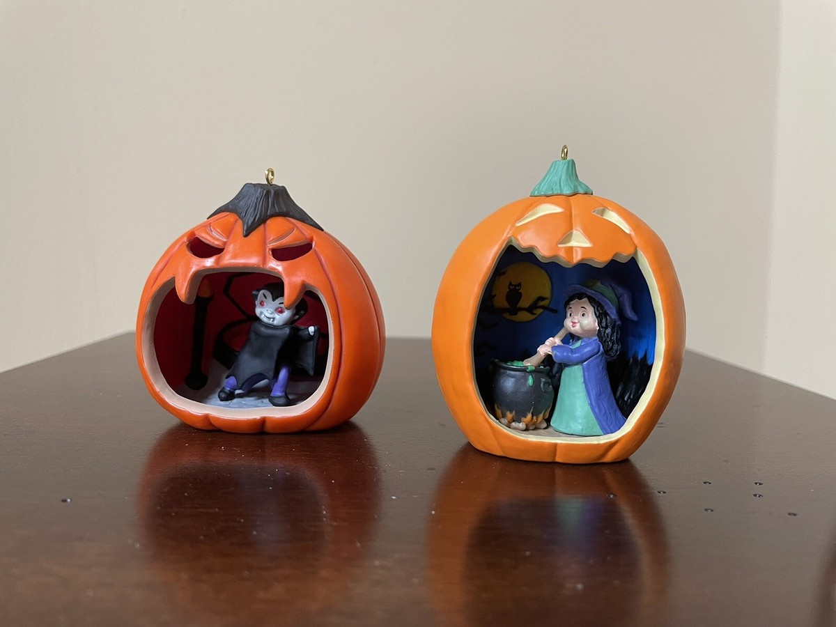 Hallmark HAPPY HALLOWEEN Keepsake Halloween Ornament #4 #10 In the 