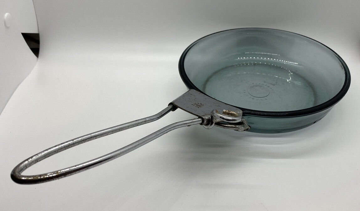 Pyrex #817-B Blue Flameware Glass Skillet Frying Pan with Stainless Steel  Handle
