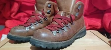 Danner Size 8 Wmn Mountain Lights